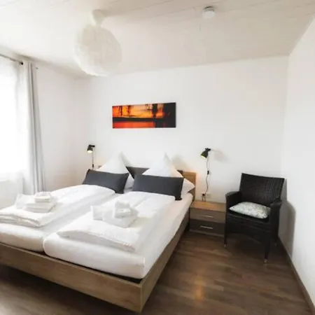 Ferienwohnung Nr1 Im Gemutlichen Gastehaus Benedikt * Friedrichshafen